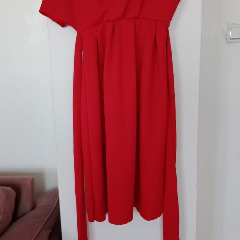 Angels Butik (Instagram: Angelsbutiik_) Yanlış Ürün Ve İletişim Sorunu