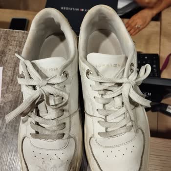 Tommy Hilfiger Shoes Leather Bubbles Issue