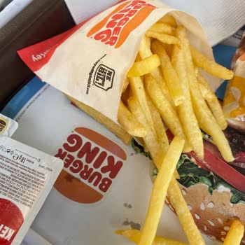 Burger King Yemek Yemeye Geldik Ters Ters Karşılandık