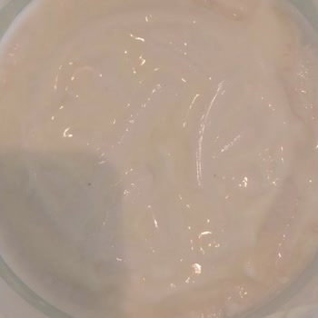 Tire Süt Siyah Kahverengi Noktalar