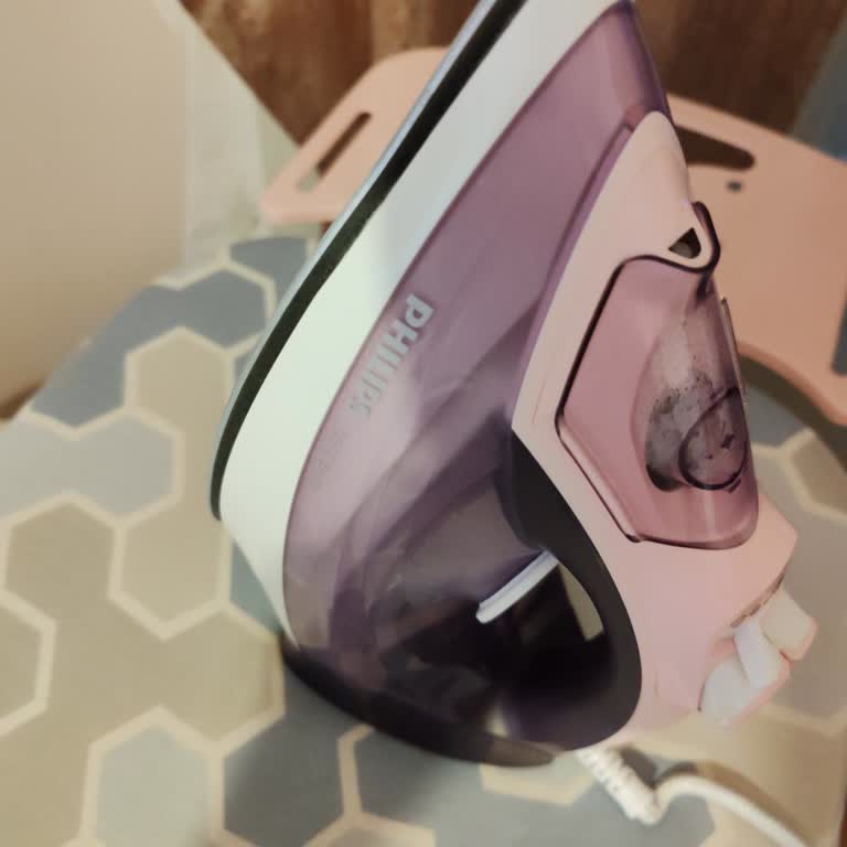 Philips Ev Aletleri 1 Yılda Ömrü Biten Ütü!