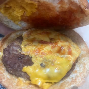 Köfteci Yusuf Yarım Porsiyon Köfte Özensizliği