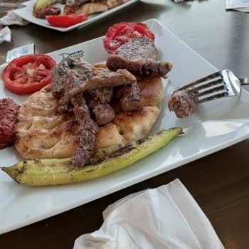 Köfteci Ramiz Hijyen Sorunları Ve Yetersiz Servis