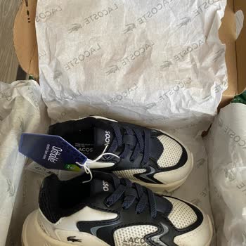 Lacoste Yanlış Ayakkabı Numarası Yollaması.