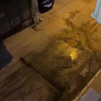 İzmir Büyükşehir Belediyesi İZSU Bir Türlü Gelip Hasarı Onarmıyor