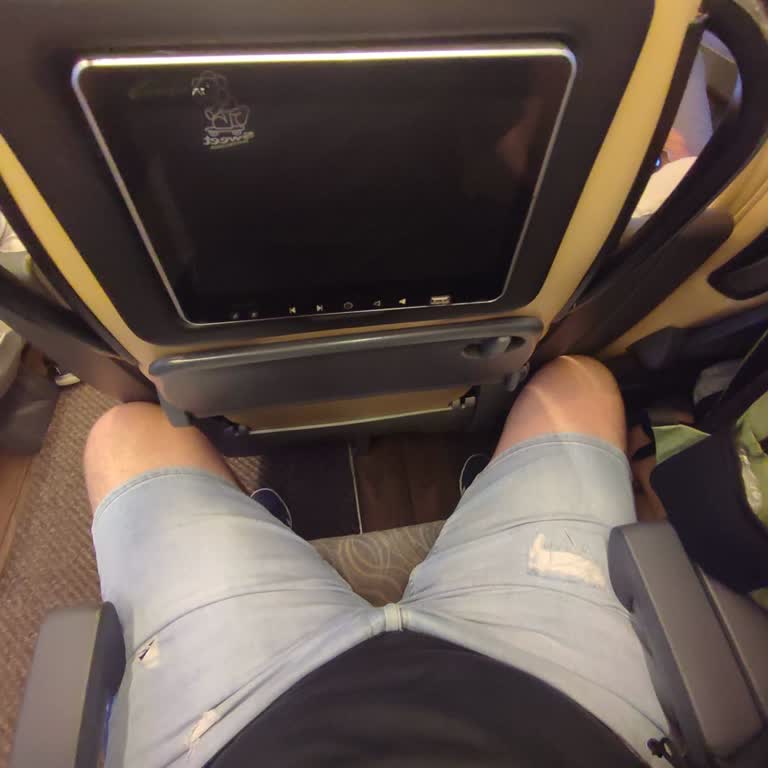 Metro Turizm Daracık Koltuk Mağduriyeti