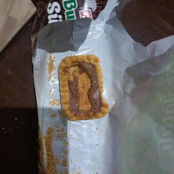 Eti Gıda Eti Sütlü Çikolatalı Bisküvinin Çikolatası Yenmiş