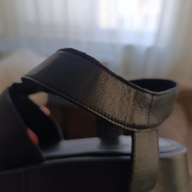 Müşteri Memnuniyetini Umursamayan Divarese Zorlu Mağazası