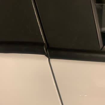 Carvak 2018 Model Alfa Romeo Arka Sağ Kapı Hasarlı Ön Tampon Kırık