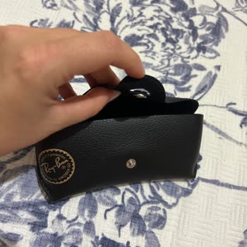 Rayban Gözlük Kılıfım Yırtıldı