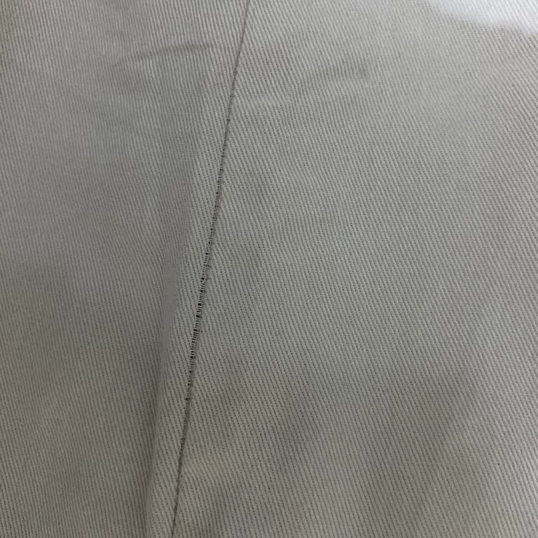 Barrels And Oil Pantolonum Tek Giyişte Dikişleri Açıldı Kumaşın Dizleri Çok Kotu