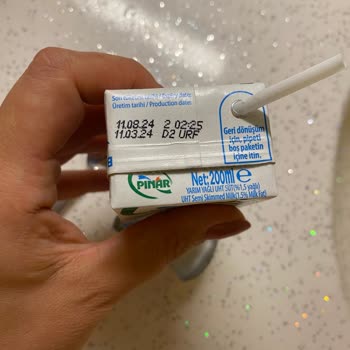 Pınar Et ve Süt A101 Marketten Alınan Süt Bozuk Çıktı: Sağlık Riski