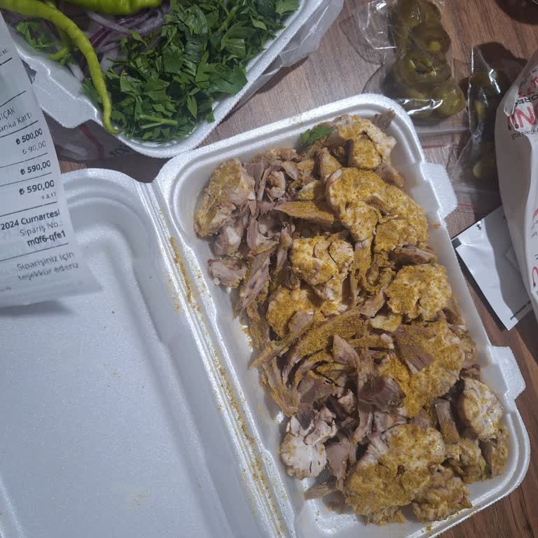 Meşhur Hisarönü Söğüşçüsü Söğüş Porsiyonları Beklentiyi Karşılamadı