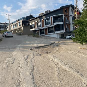 Gölbaşı Belediyesi Taşpınar Mahallesi Bozuk Yollar