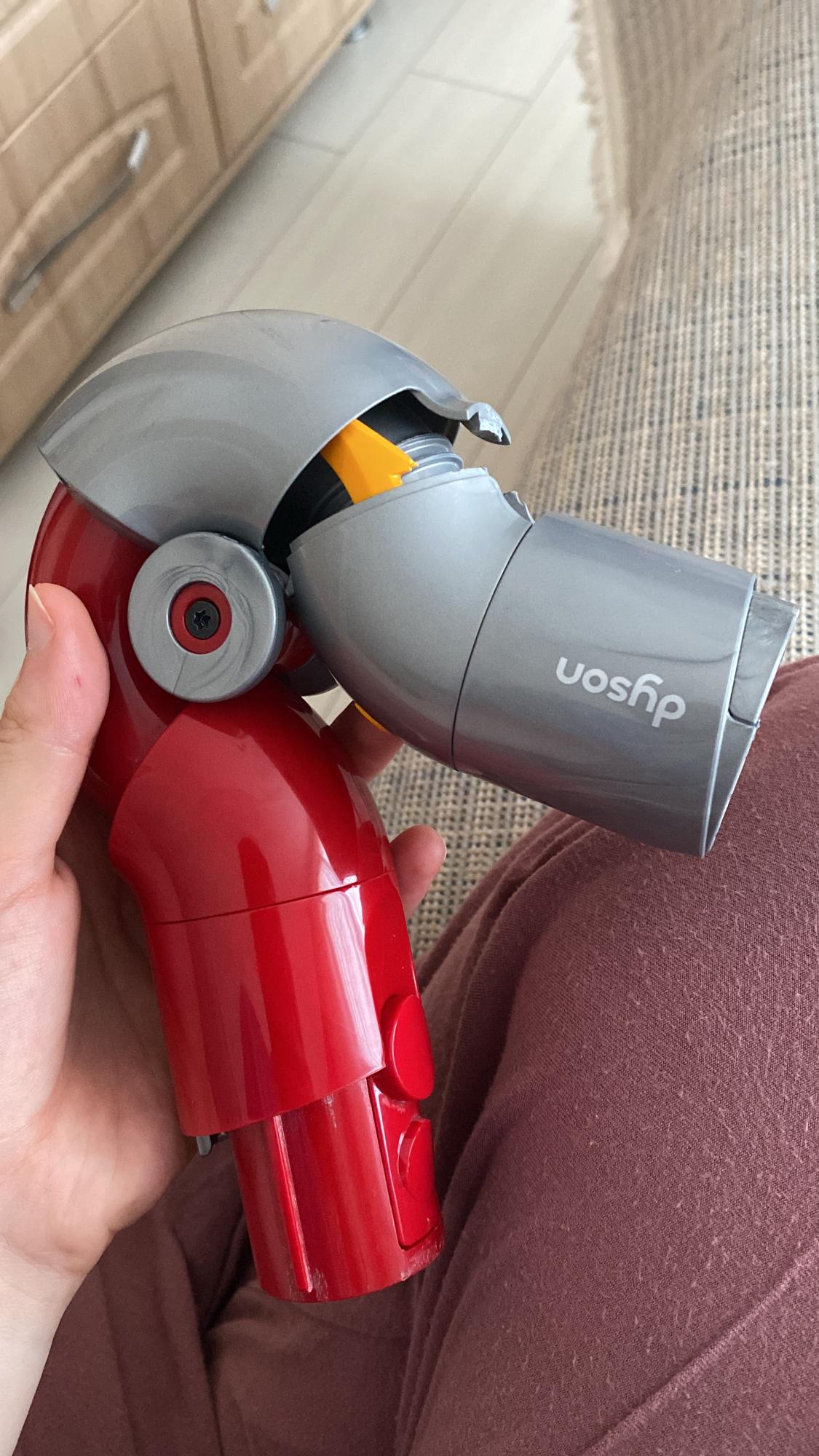 Dyson V12 Mobilya Altı Adaptörü Şikayetvar