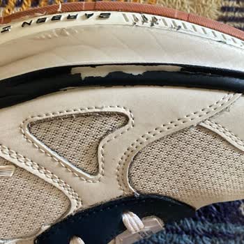 Skechers Dan Aldığım Ürün 4 Ay Olmadan Sorun Çıkardı.