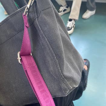 Benetton Marka Çantamın Rengi Soldu