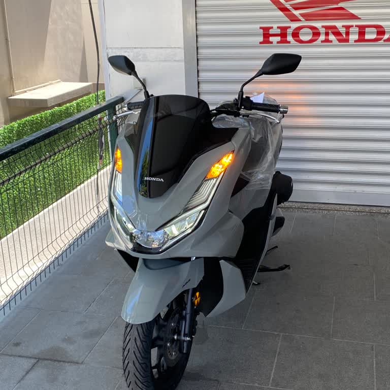 Honda Motosiklet Sıfır Honda Pcx 2024 Arka Amortisör Vurma Ses Yapma