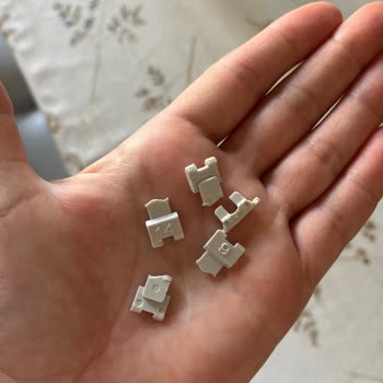 Samet A. Ş Çekmece Ray Tırnakları Bulunmuyor