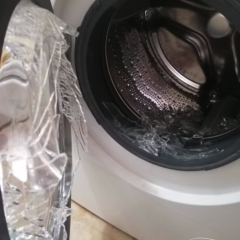 Bosch Çamaşır Makinesi Camı Patladı
