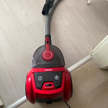 Samsung Marka Elektrikli Süpürgem Fişteyken Çalışmıyor.