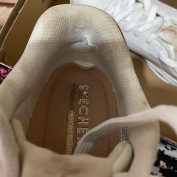 Skechers Ayakkabımın İç Arka Kısmı Üç Ay İçinde Kötü Oldu