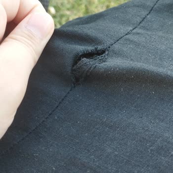 Bershka Keten Pantolonun Çabuk Yırtılması