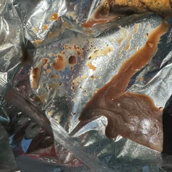 Meysu Soğuk Kahvede Ekşi Tat Ve Kum Gibi Parçalar