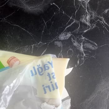 Aknaz Tam Yağlı Kaşar Peyniri Plastik Çıktı