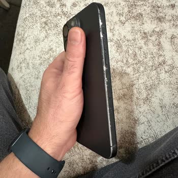 İPhone 15 Pro Max Boya Atması Boya Dökülmesi