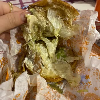 Popeyes Bozuk Tavuk Yolluyor