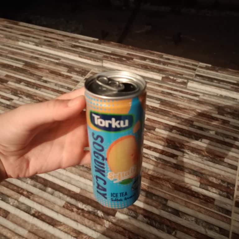 Torku Ice Tea'nin İçinden Çıkan Siyah Kaygan Madde