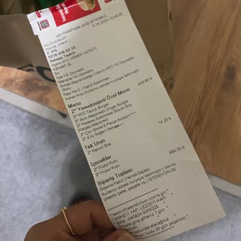 KFC Eksik Sipariş Ve Yetersiz Müşteri Hizmeti