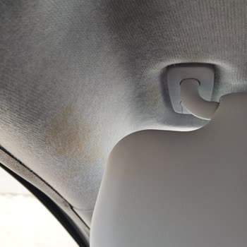 Fiat 0 Araçta Döşeme Lekesi