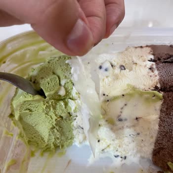 Carte d'Or Dondurmanın İçinden Çıkan Şaşırtıcı Madde