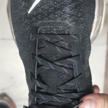 Nike ZoomX Invincible Run3 Shoes Tearing And Weak Response