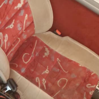 Buzlu Turizm Buzlunun 2+1 Deyip Yolcularını Köy Otobüsü İle Seyahate Zorlaması