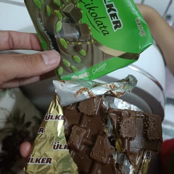 Ülker Çikolatadan Böcek Yumurtası Çıktı