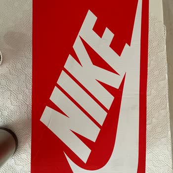 Sneaks Up Ürün Deforme Oldu Diye Değişim Yapmaması
