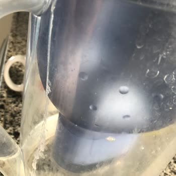 Brita Sürahinin Darbe Almadan Çatlaması