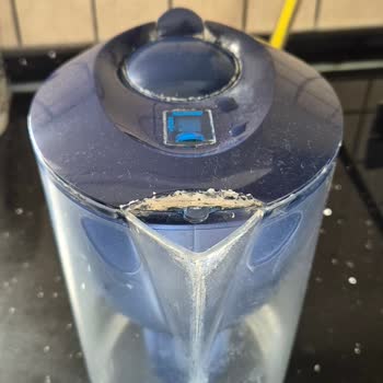 Brita Sürahi Kapağı Kırıldı