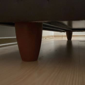 Leydi Çarşı Baza Başlığı Ayak Değişimi