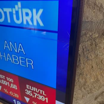 Vatan Bilgisayar Pişmanlıktır. Hasarlı Cihazı Değiştirmiyorlar.