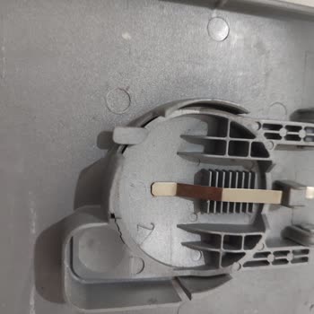 ECA Serel Marka Rezervuar Ve Basma Kapağı Kırıldı