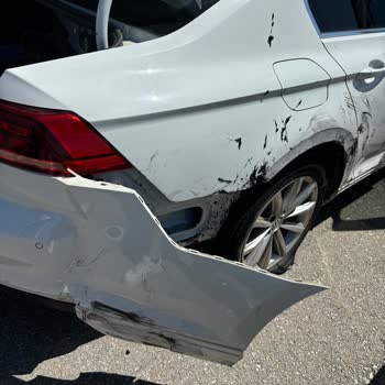 Pirelli Hareket Halinde Otoyolda Lastik Patlaması