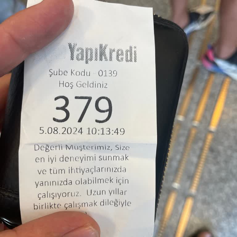Yapı Kredi Ayvalık Şubesinde Uzun Bekleme Süresi