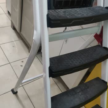 Bauhaus Yeni Alınan Merdiven Sağlığımızı Riske Atıyor