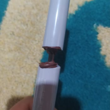 Gratis Kırık Maskara Ve Ürün