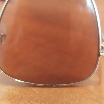 Tommy Hilfiger Güneş Gözlüğü Sürekli Paslanıyor