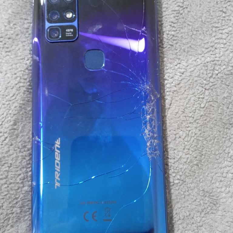 Trident Telefon Düşmesi Sonrası Yüksek Servis Ücreti